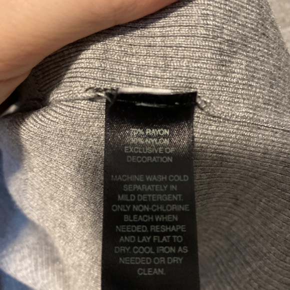 - WHBM Gray Knit Polka Dot Applique 3/4 Sleeve Button Cardigan Size - Picture 4 of 4